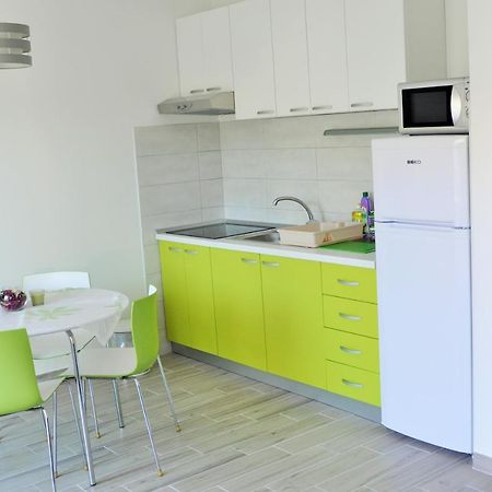 Apartments Zora Rogoznica  Esterno foto